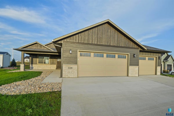 1108 N SLATE AVE, BRANDON, SD 57005 - Image e6a35c07a8bc4e9d6b572350edd3ea08/1725795968