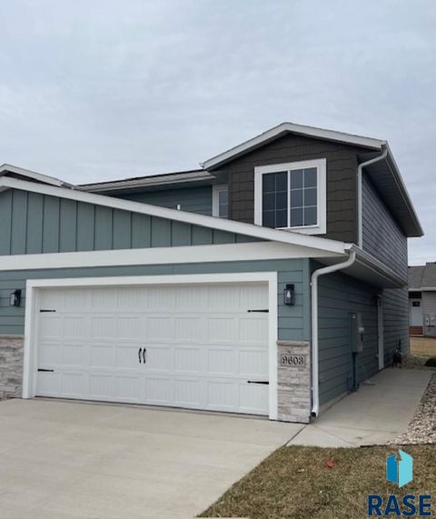 Photo of 9603 W Tunis Dr, Sioux Falls, SD 57106 (MLS # 22602349)