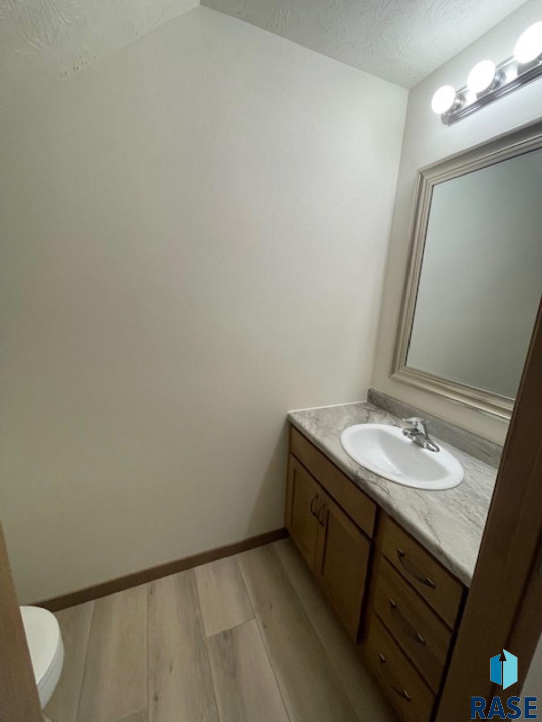 9603 W Tunis Dr