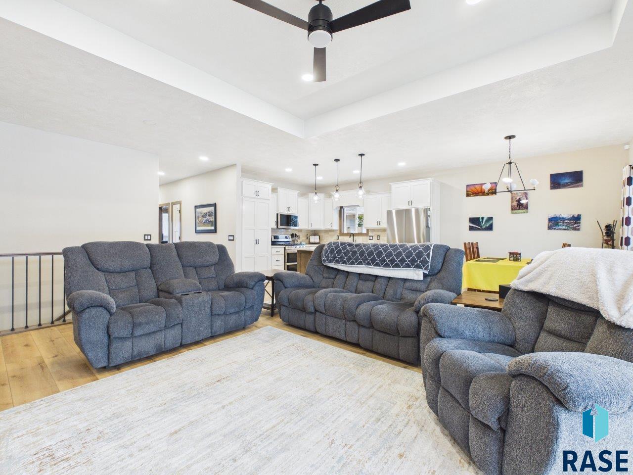 815 Yuzina Ave