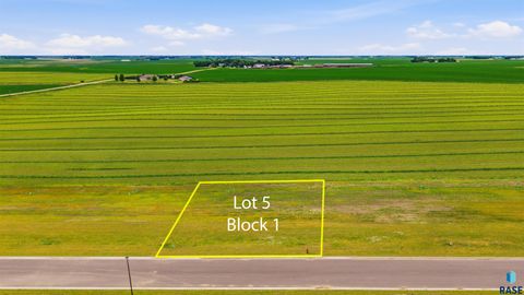 Vacant Land For Sale - 1501 Castle Street<br/> Larchwood, IA 51241
