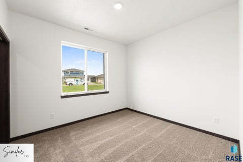 Homes For Sale - 554 Prairieside Trail<br/> Harrisburg, SD 57032