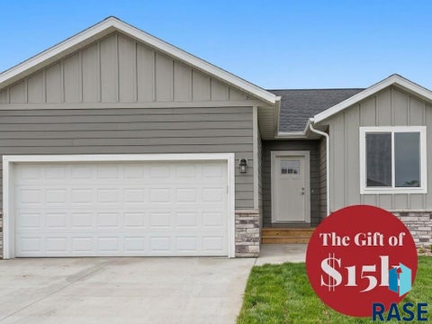Photo of 5808 W Cushman St, Sioux Falls, SD 57107 (MLS # 22607539)