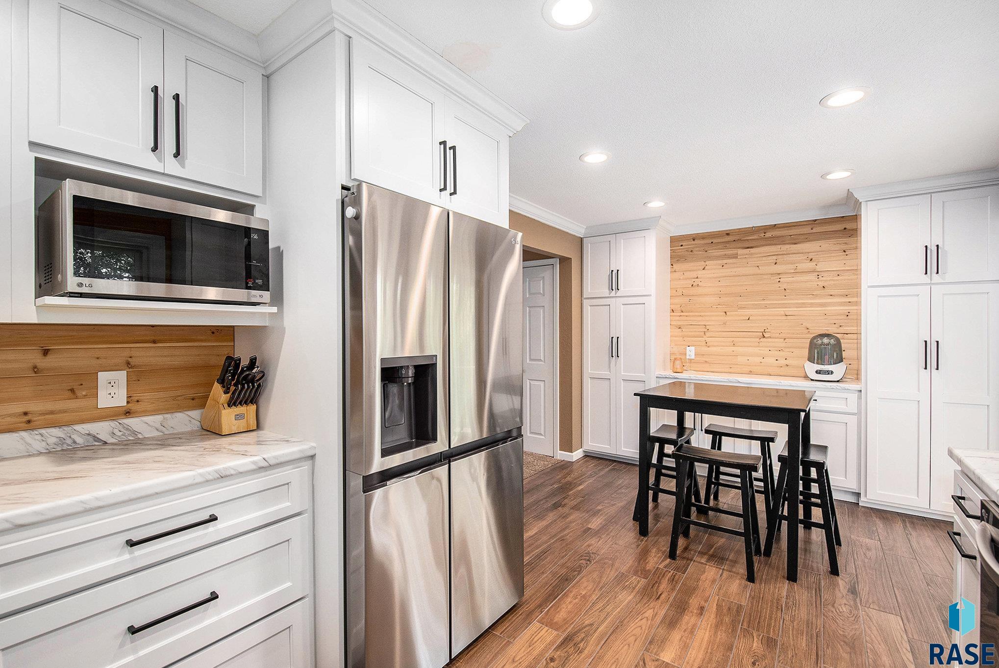 Sioux Falls, South Dakota 57106, United States, 3 Bedrooms Bedrooms, ,2 BathroomsBathrooms,Residential,Active,234727