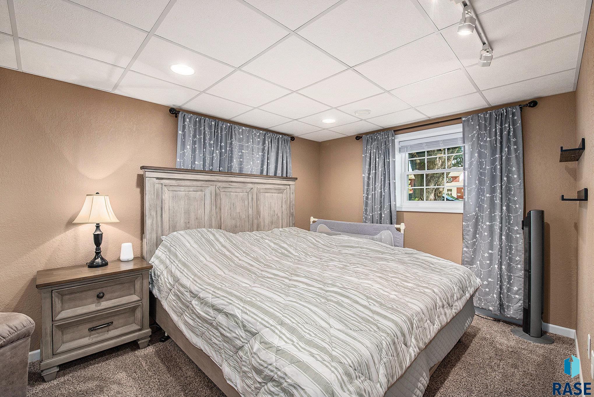 Sioux Falls, South Dakota 57106, United States, 3 Bedrooms Bedrooms, ,2 BathroomsBathrooms,Residential,Active,234727