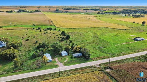 Photo of 48353 266th St, Brandon, SD 57005 (MLS # 22607431)