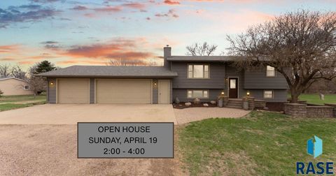 Photo of 47996 280th St, Canton, SD 57013 (MLS # 22602549)