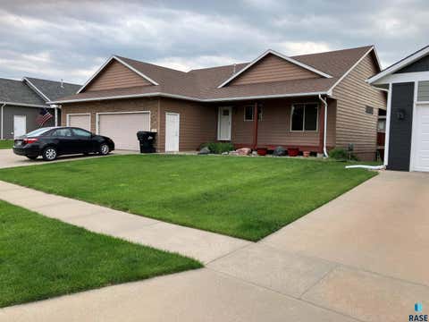 Homes For Sale - 5301 S Solono Avenue<br/> Sioux Falls, SD 57108