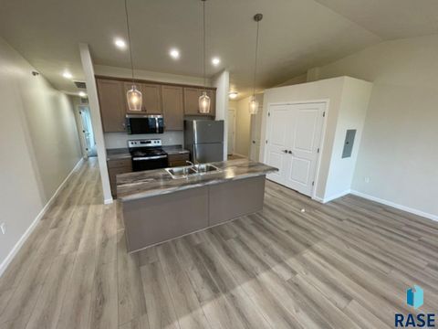Condo For Sale - 9308 W 32nd Street #6<br/> Sioux Falls, SD 57106