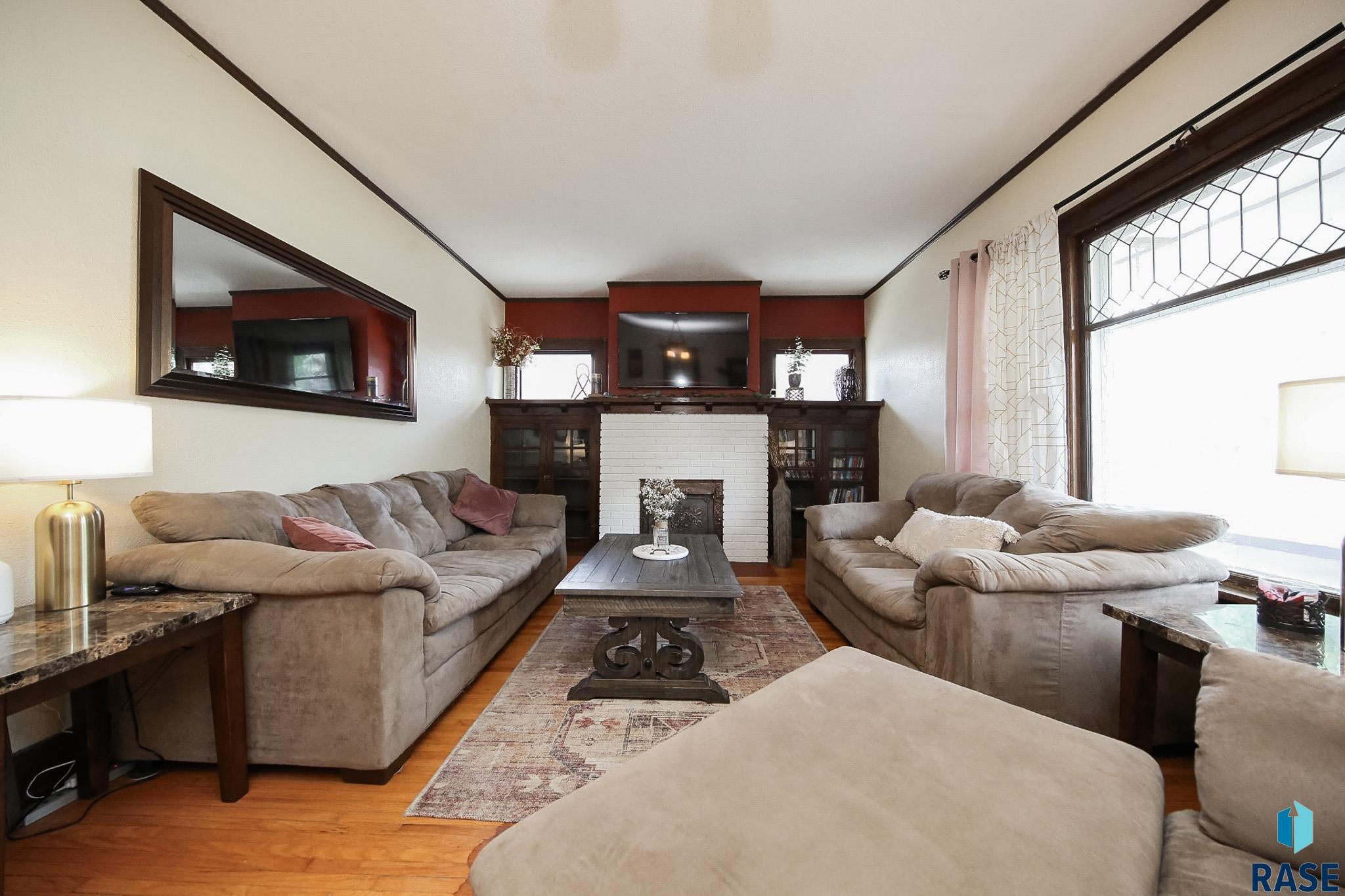 1311 S Summit Ave