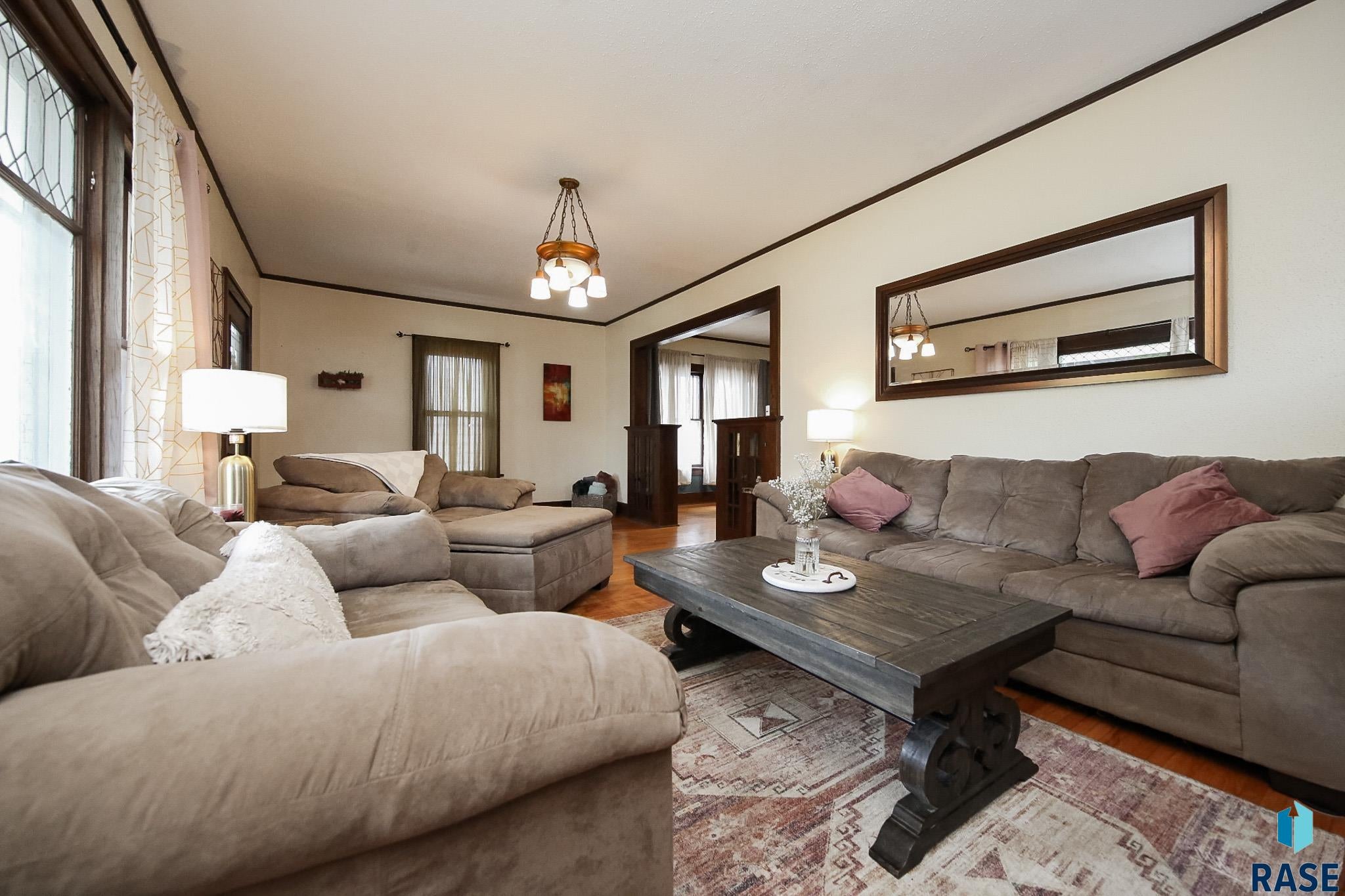 1311 S Summit Ave