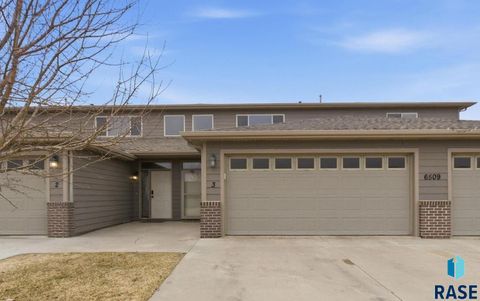 Photo of 6509 S Tomar Rd, Sioux Falls, SD 57108 (MLS # 22602833)