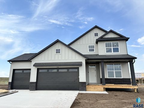 Homes For Sale - 2116 E Bergen Circle<br/> Brandon, SD 57005