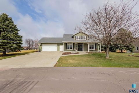 Photo of 54 N Gulch Ln, Wentworth, SD 57075 (MLS # 22602368)