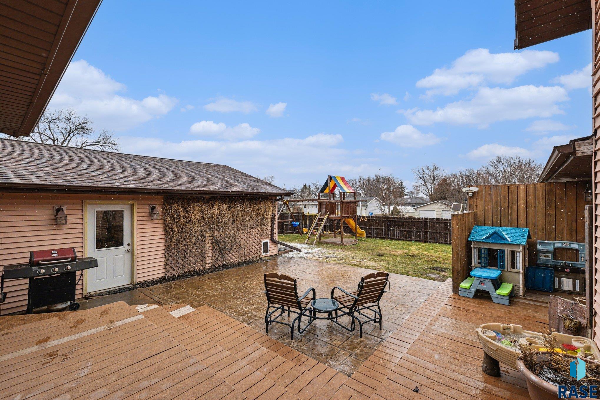 323 N Catherine Ave - Photo 4