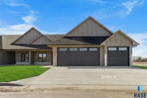 Townhouse For Sale - 1227 E Thompson Place<br/> Tea, SD 57064