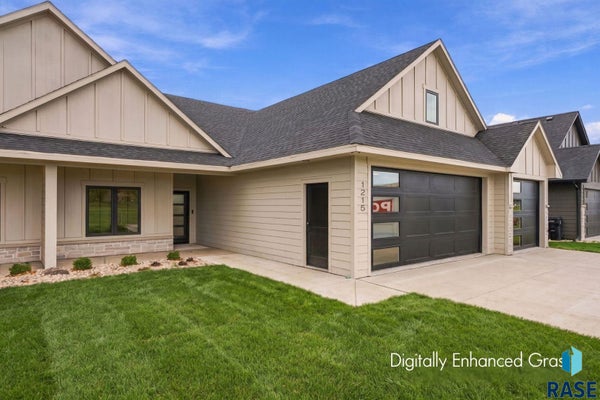 1227 E THOMPSON PL, TEA, SD 57064 - Image f39f570524fc2f8d9bee7bf5b1bb7f13/3547026635