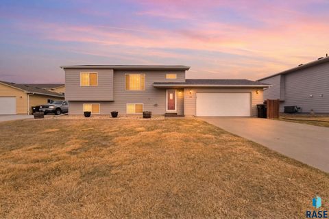 Homes For Sale - 800 W Beck Street<br/> Worthing, SD 57077