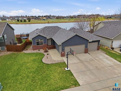 Photo of 7317 W 61st St, Sioux Falls, SD 57106 (MLS # 22602621)