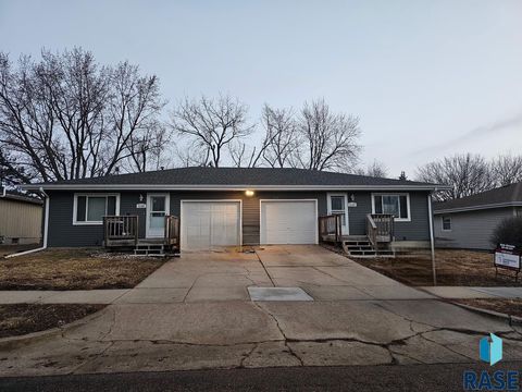 Photo of 5100 W 47 St, Sioux Falls, SD 57106 (MLS # 22601453)