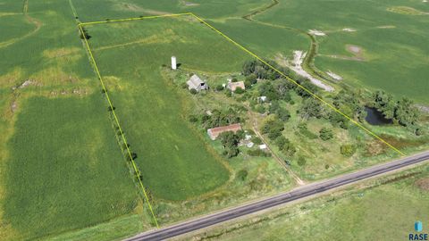 Vacant Land For Sale - 27643 447th Avenue<br/> Parker, SD 57053