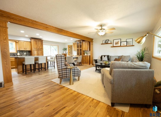 1609 E SYLVAN CIR, BRANDON, SD 57005 - Image f9b4cd1e6d3df7820be37c489cfbc03d/798317608
