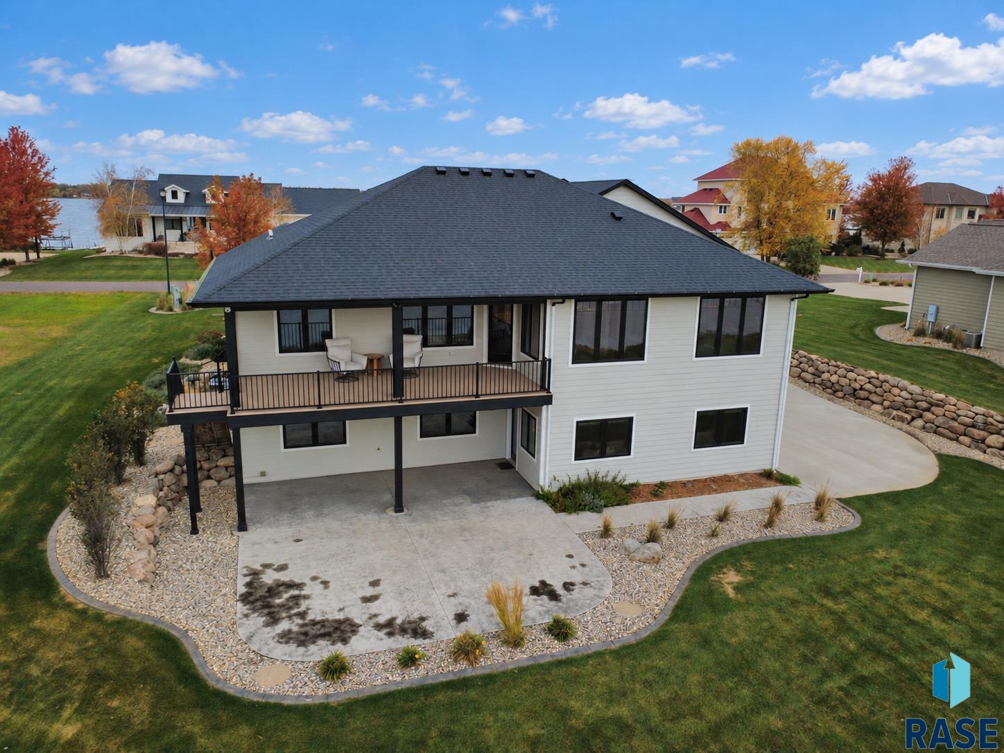 113 Woodland Dr