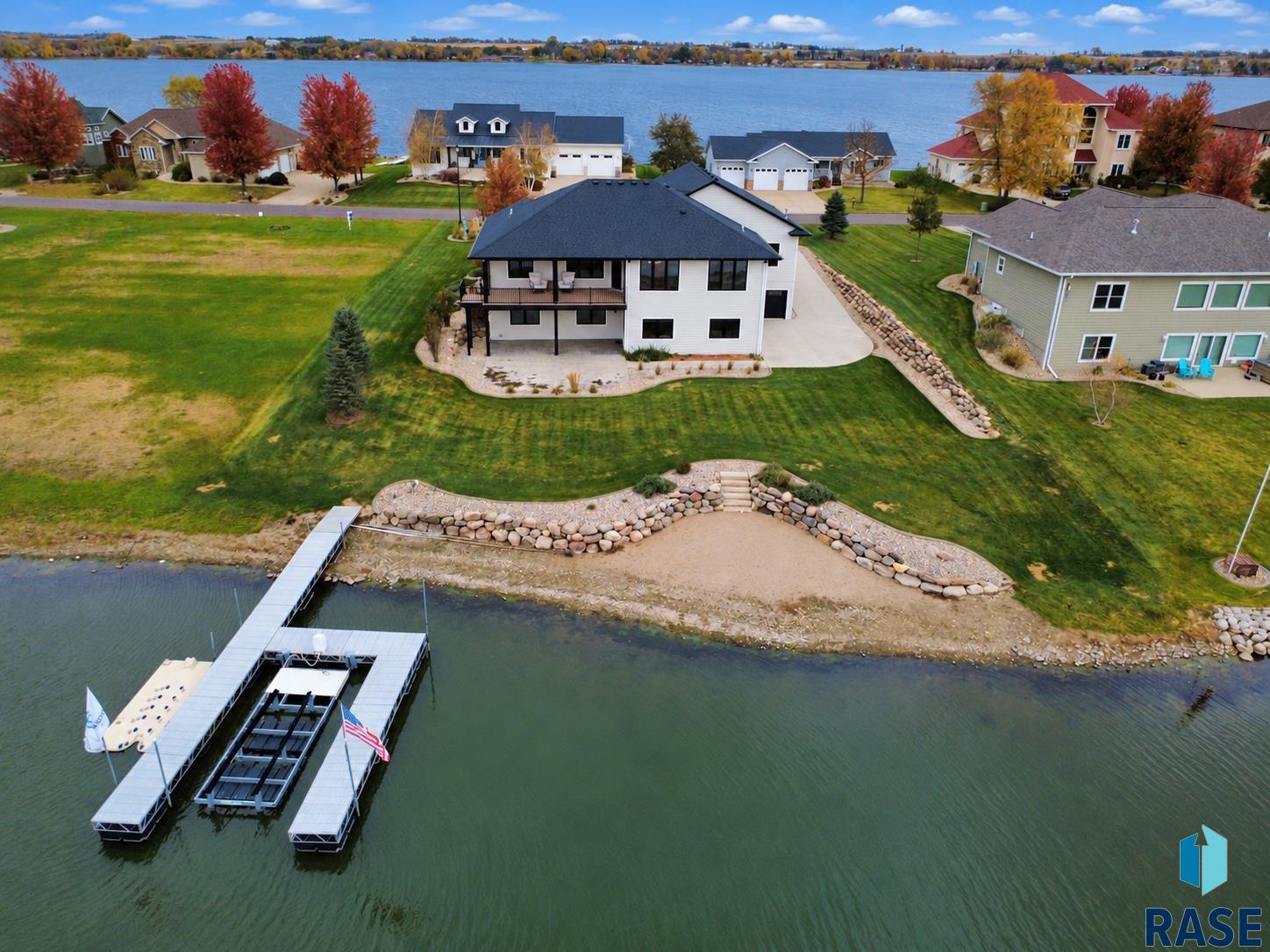 113 Woodland Dr