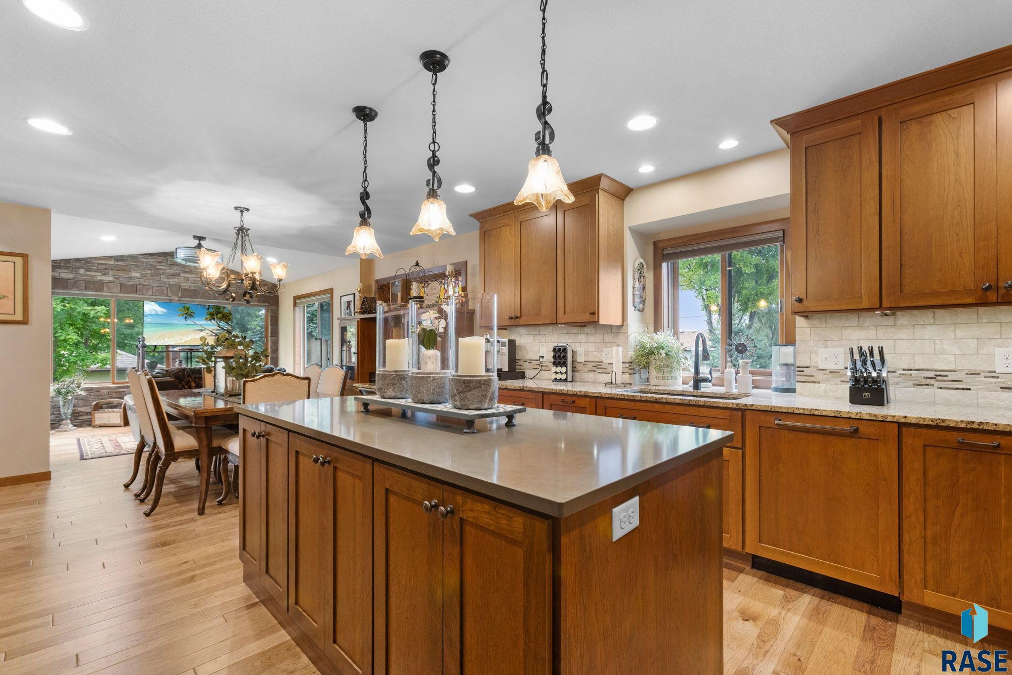 3738 E Fox Run Pl