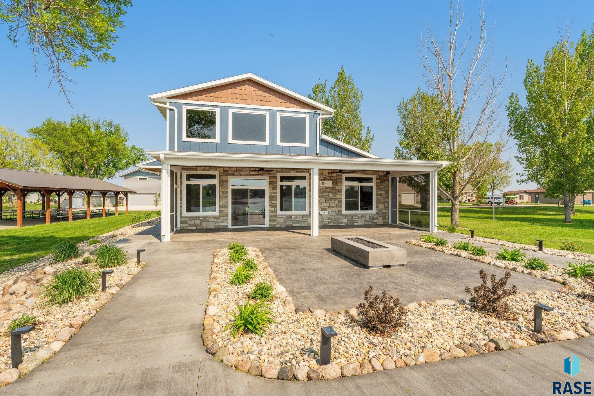 6639 Peninsula Ln