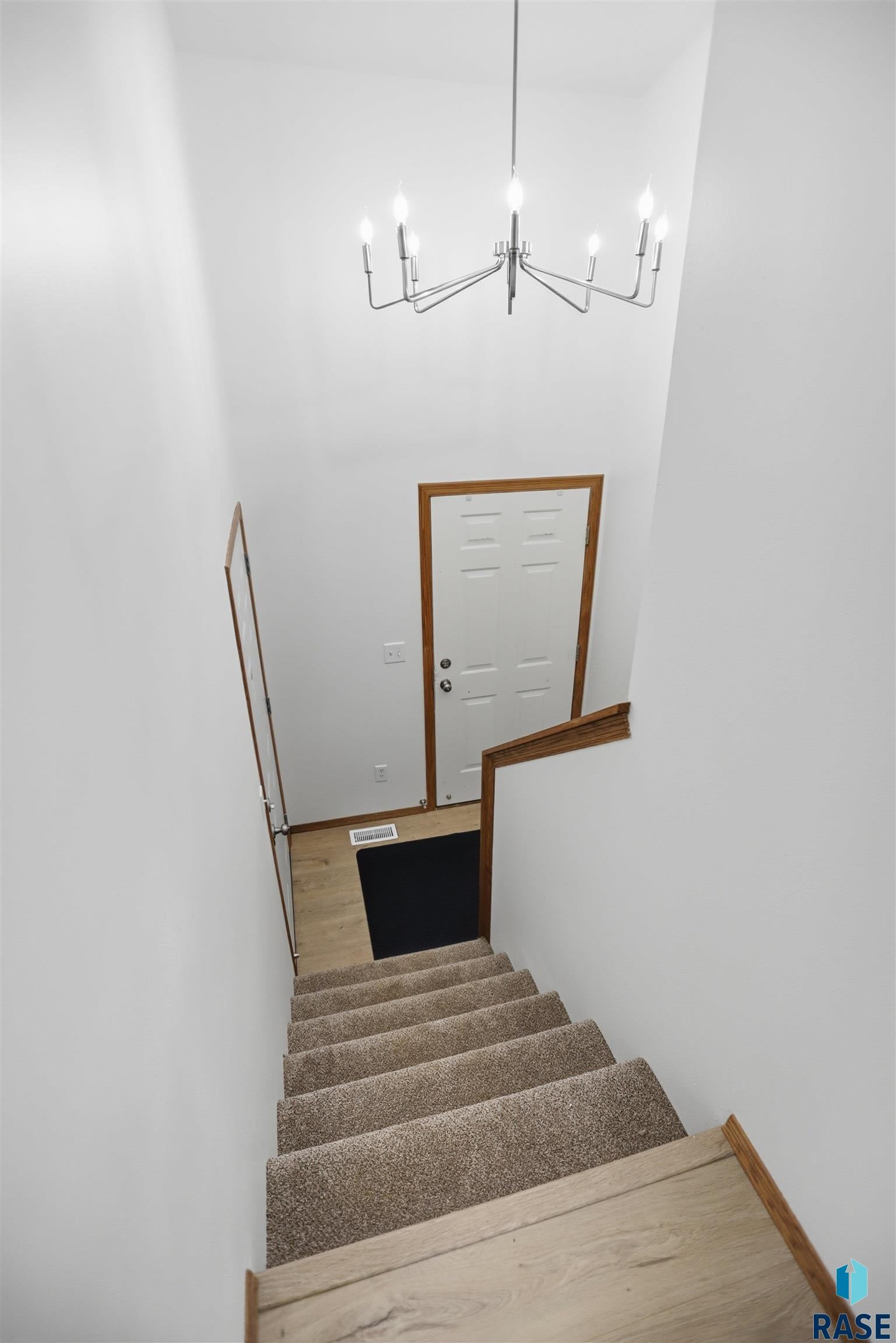 416 N Foss Ave