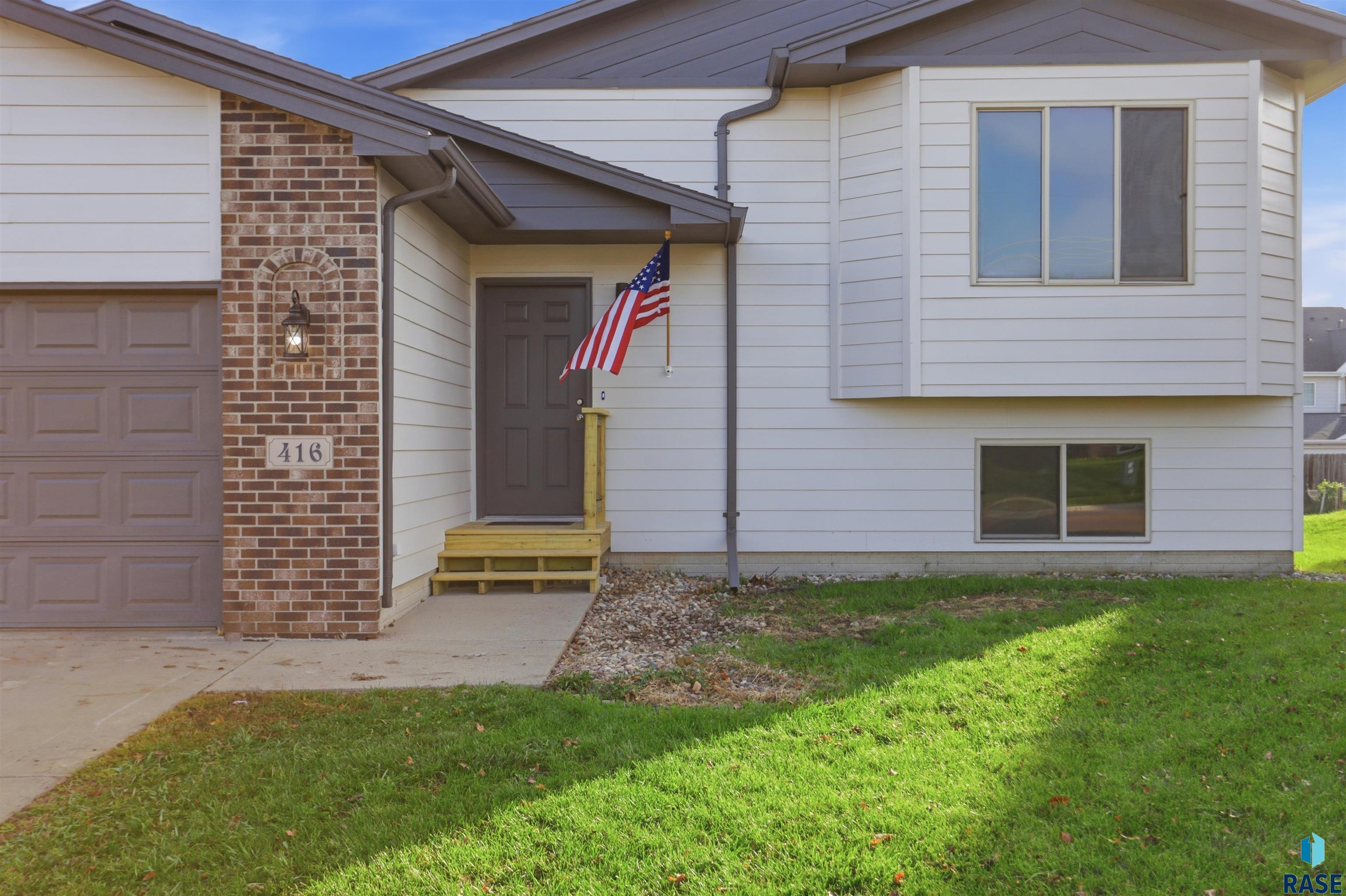 416 N Foss Ave