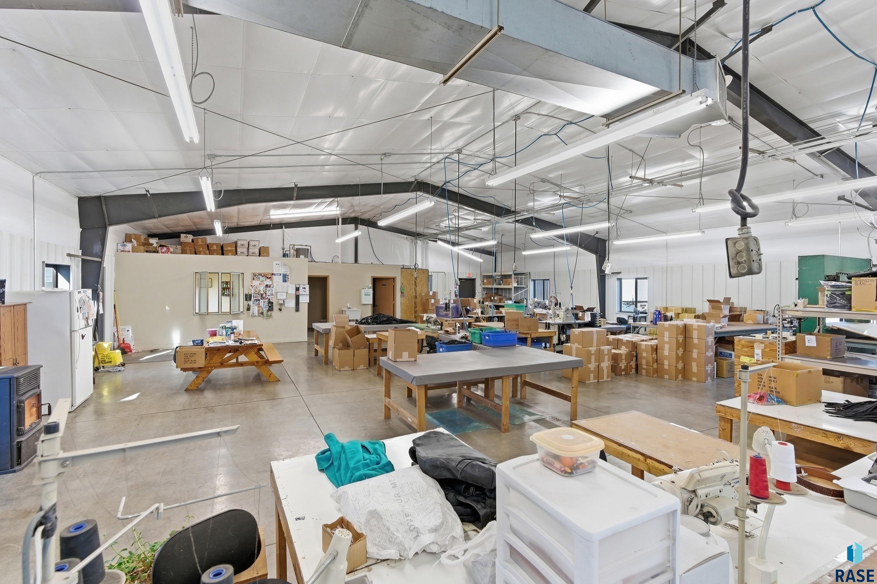 Tyndall, South Dakota 57066, United States, ,Commercial,Active,247587