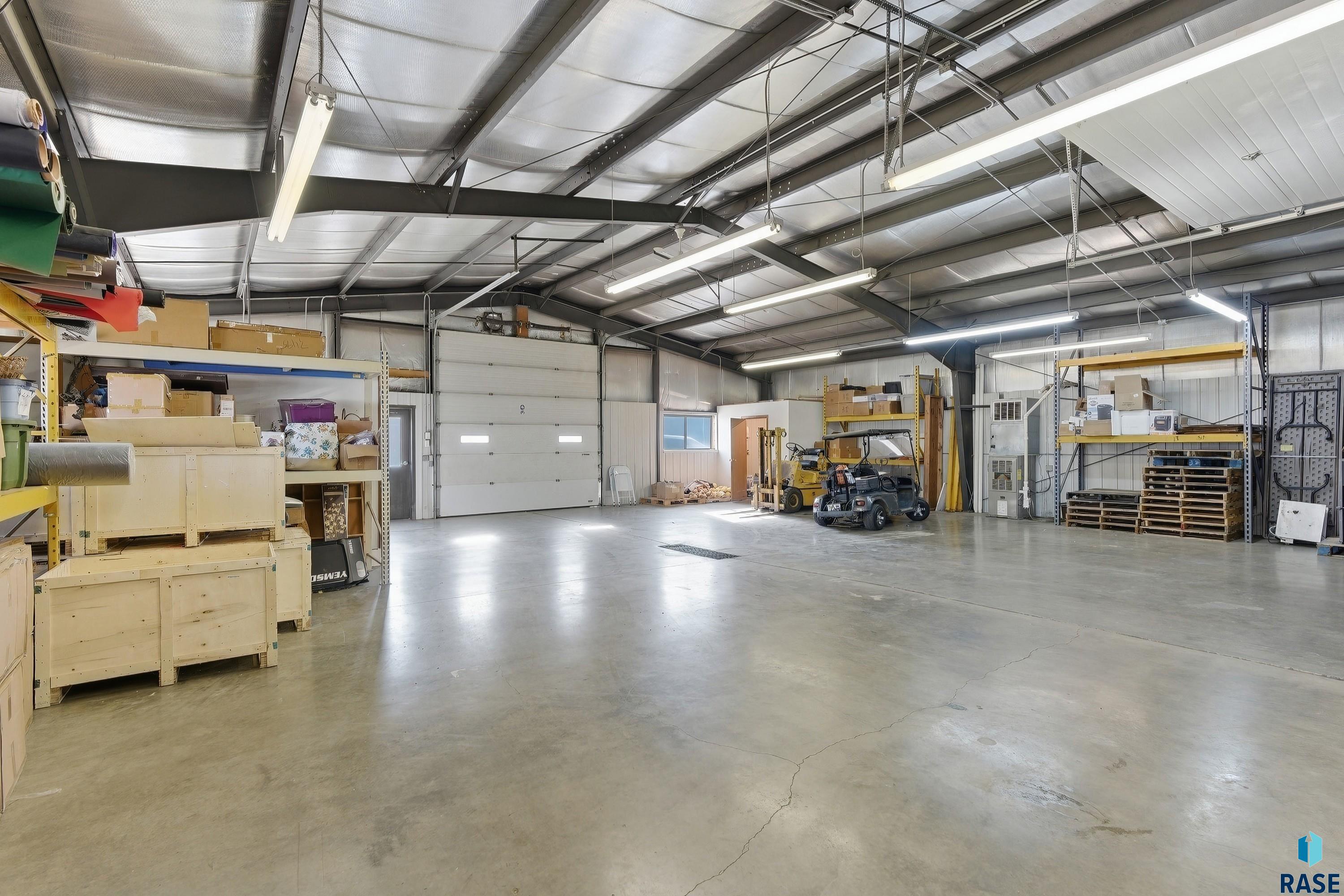 Tyndall, South Dakota 57066, United States, ,Commercial,Active,247587