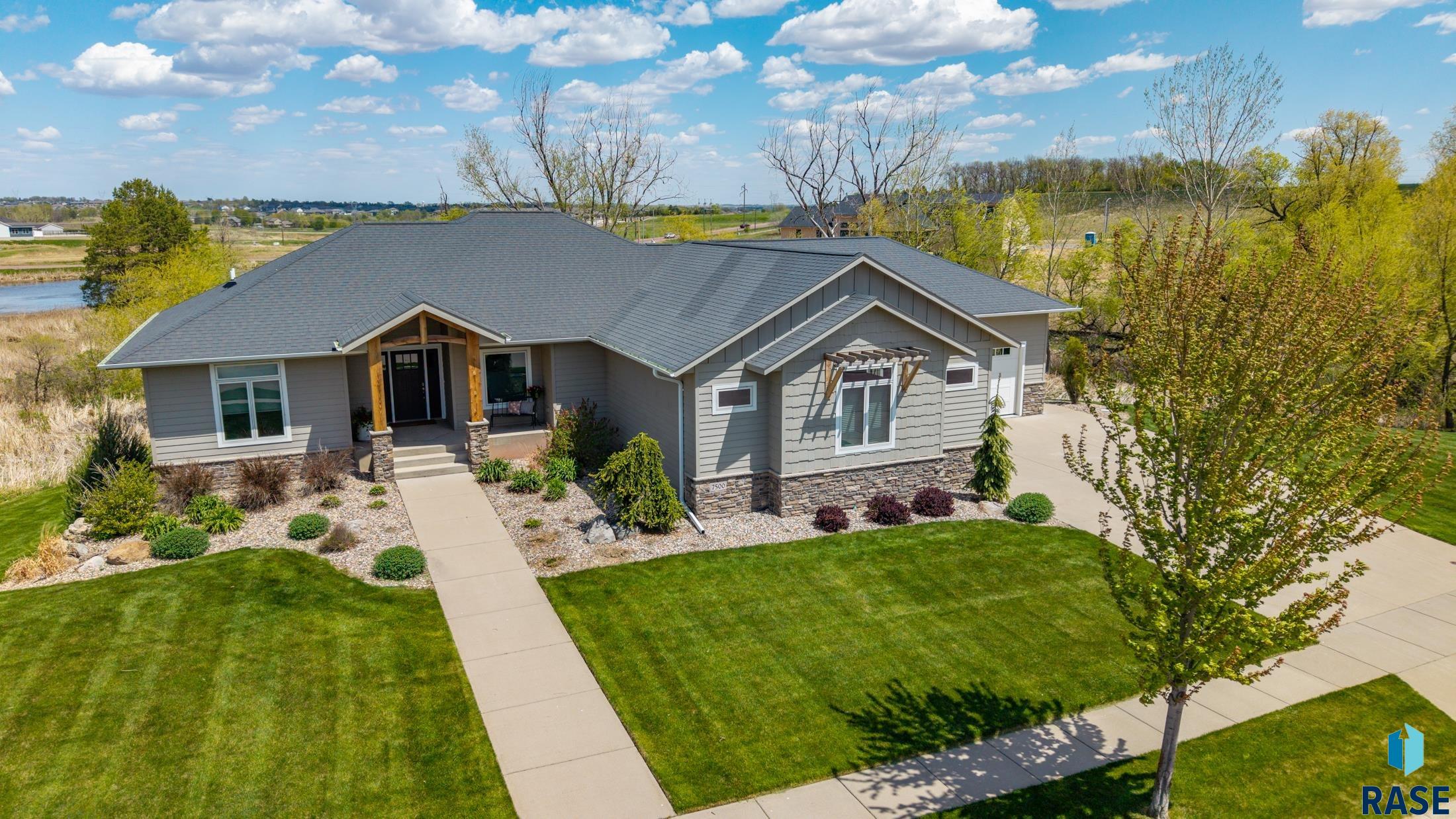 7500 E Dillon Creek Dr