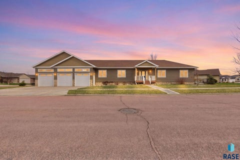 Homes For Sale - 1500 E Birch Street<br/> Brandon, SD 57005