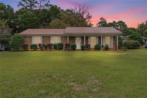 Photo of 2941 Bungalow Court S, Mobile, AL 36695 (MLS # 7674466)