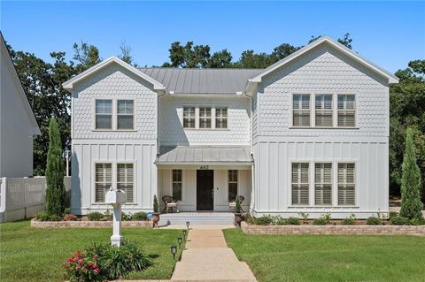 Photo of 462 Satsuma Street, Fairhope, AL 36532 (MLS # 7669028) Photo of 462 Satsuma Street, Fairhope, AL 36532 (MLS # 7669028)