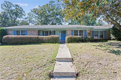 Photo of 1351 Lucerne Drive, Mobile, AL 36608 (MLS # 7654685)