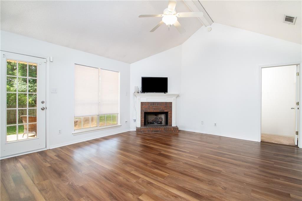 Semmes, Alabama 36575, United States, 3 Bedrooms Bedrooms, ,2 BathroomsBathrooms,Residential,Pending,118953