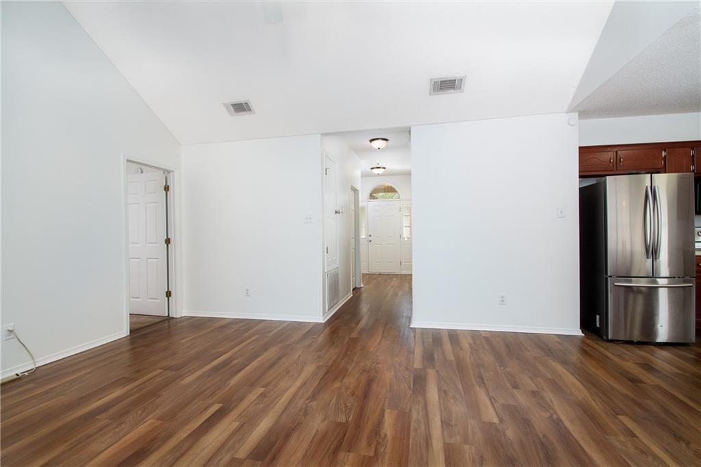 Semmes, Alabama 36575, United States, 3 Bedrooms Bedrooms, ,2 BathroomsBathrooms,Residential,Pending,118953