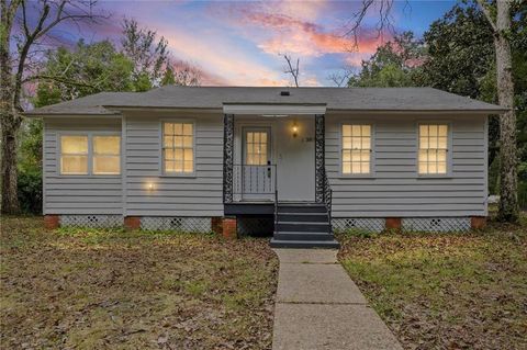 Photo of 310 Court Street, Chickasaw, AL 36611 (MLS # 7688565)