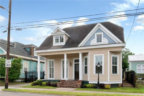 Photo of 605 St Francis Street, Mobile, AL 36602 (MLS # 7565397) Photo of 605 St Francis Street, Mobile, AL 36602 (MLS # 7565397)