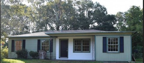 Photo of 2707 S Faure Drive, Mobile, AL 36605 (MLS # 7736181)