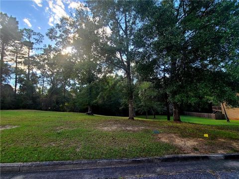 Photo of 1930 Bradshire Drive, Mobile, AL 36695 (MLS # 7675916)