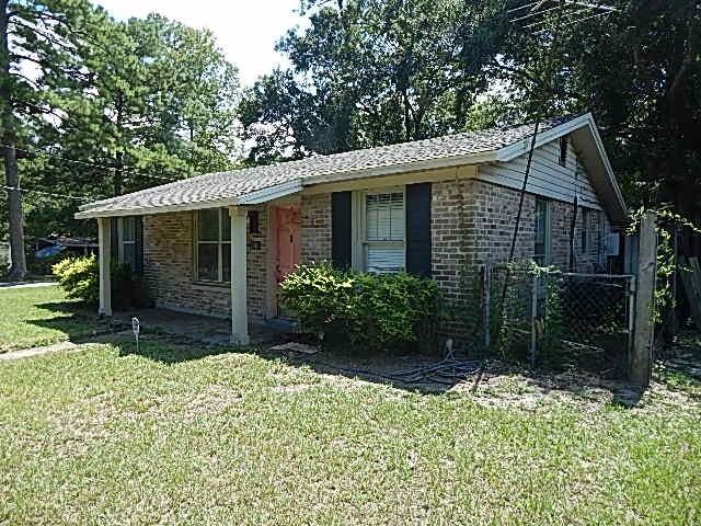 2301 Mcvay Drive N - Photo 4