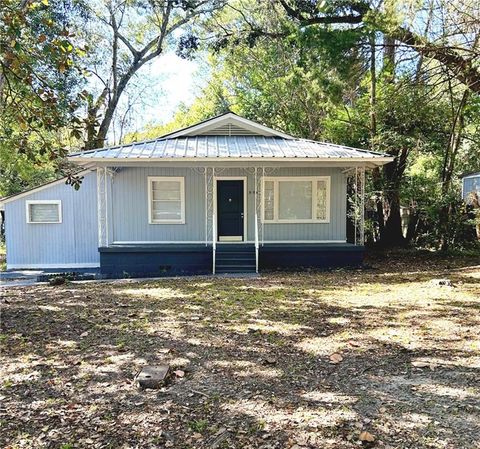 Photo of 556 Seminole Street, Mobile, AL 36606 (MLS # 7664763)