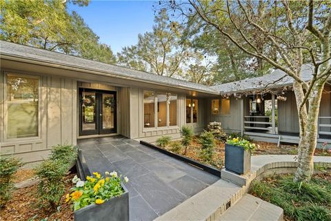 Photo of 934 Sea Cliff Drive, Fairhope, AL 36532 (MLS # 7703810)