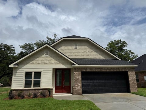 Photo of 2289 Snowden Place W, Mobile, AL 36609 (MLS # 7827842)