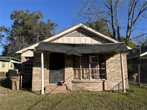 Photo of 1564 Forrest Street, Mobile, AL 36605 (MLS # 7697162)
